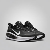 NIKE ZOOM VOMERO 18