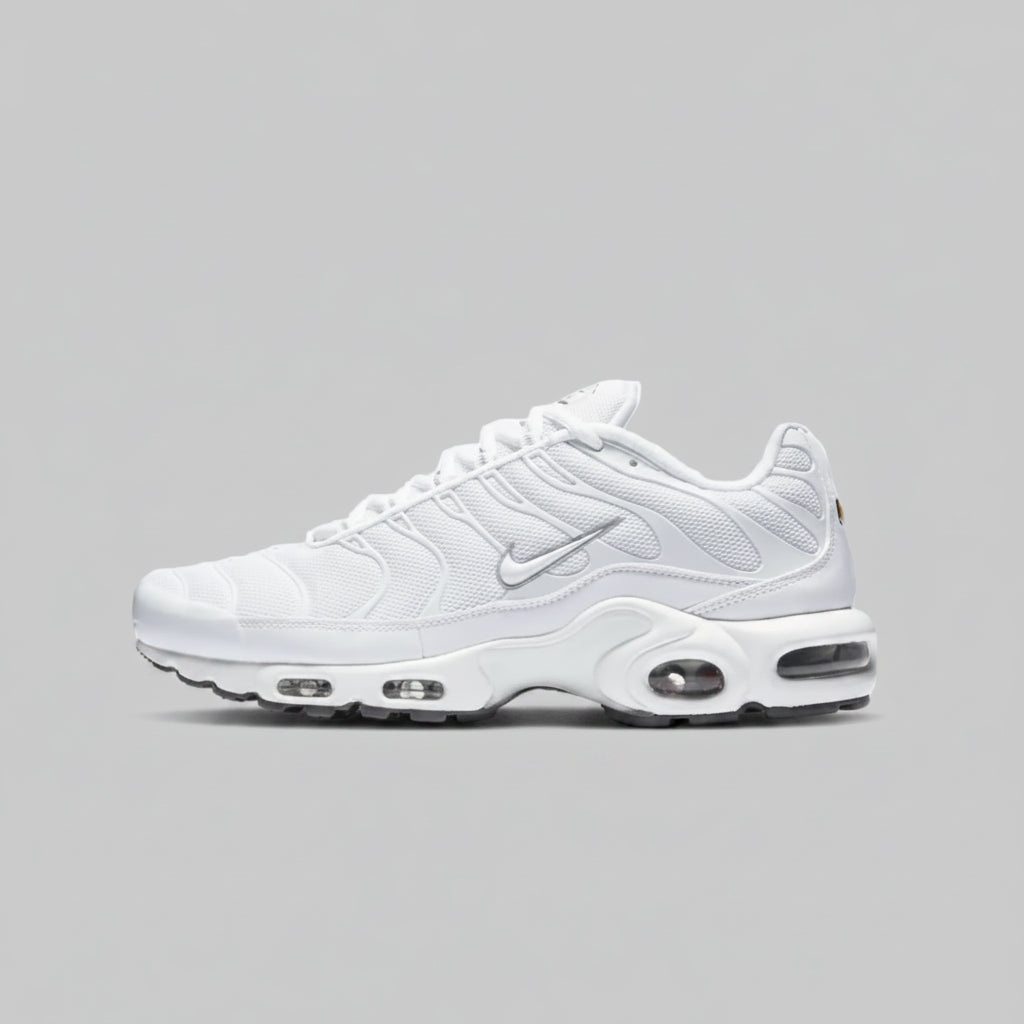 NIKE TN TRIPLE WHITE