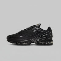 NIKE AIR MAXPLUS TRIPLE BLACK