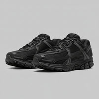 NIKE VOMERO 5 TRIPLE BLACK