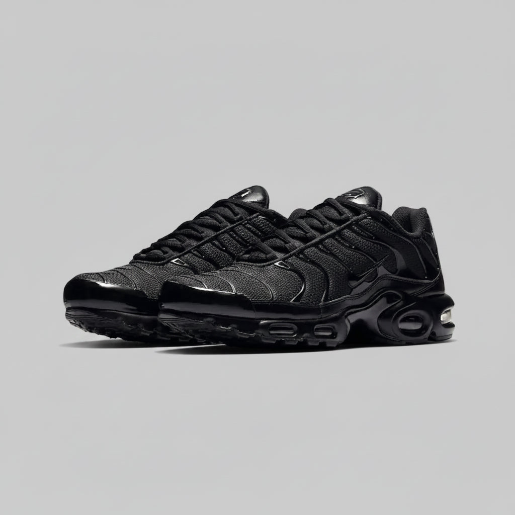 NIKE AIR MAX TRIPLE BLACK
