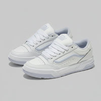 VANS HYLANE