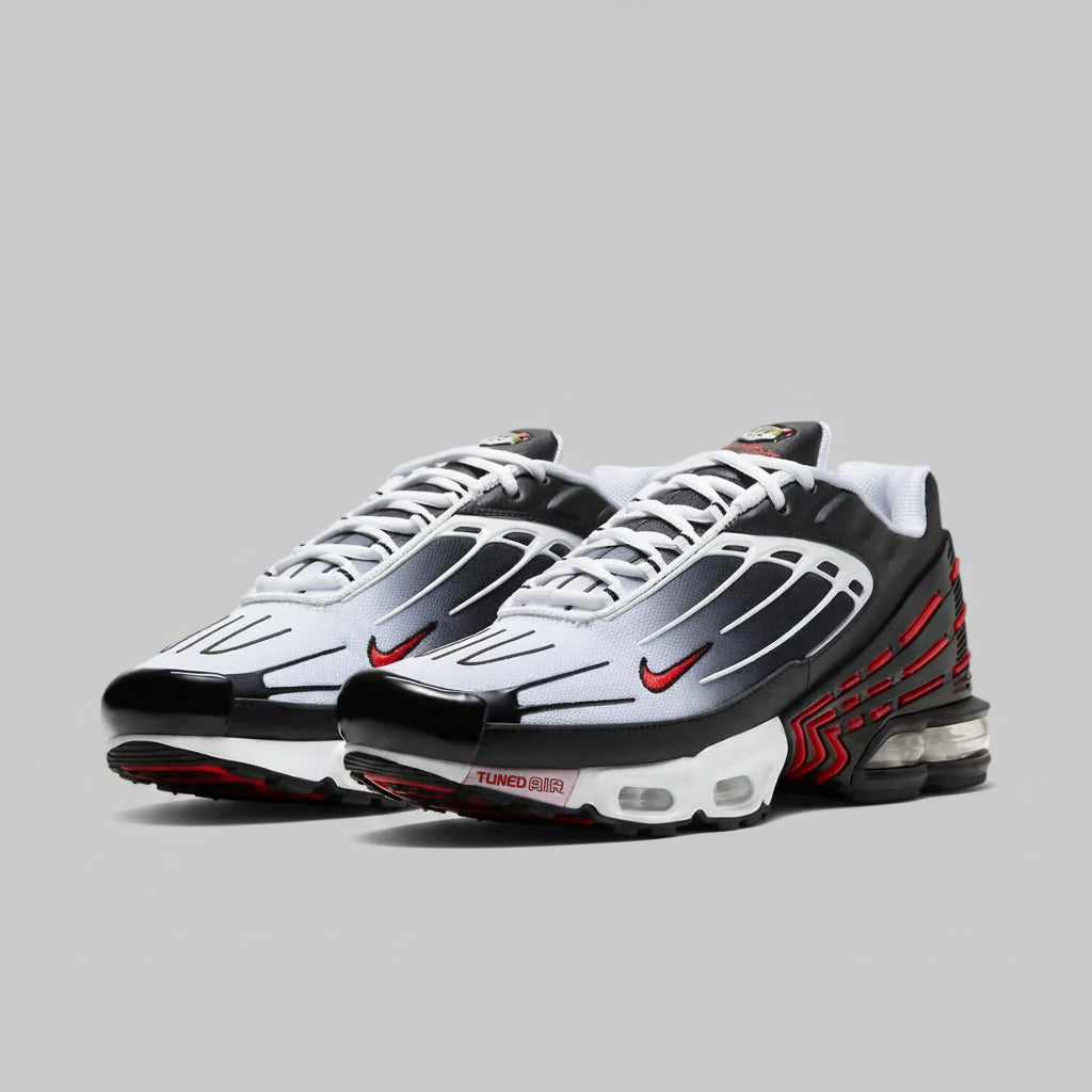 NIKE AIR MAX PLUS WHITE RED