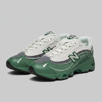 NEW BALANCE 1000 GREEN WHITE