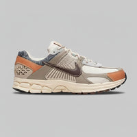 NIKE VOMERO 5