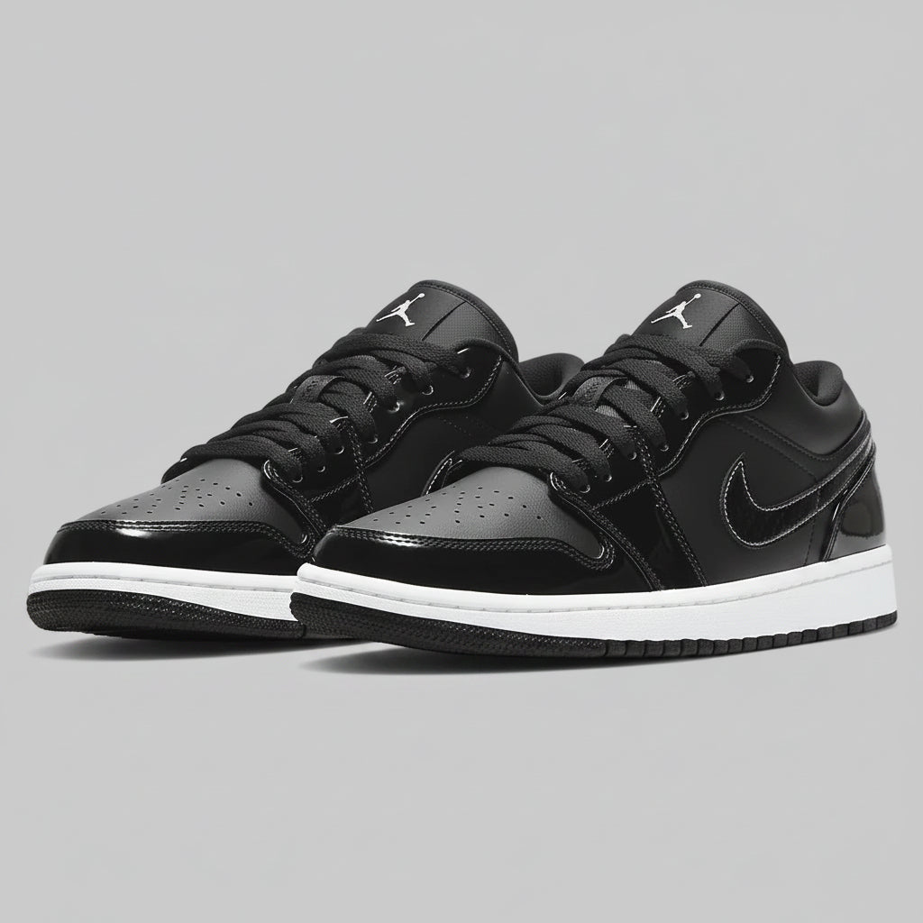 JORDAN RETRO 1 LOW BLACK