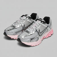 NIKE VOMERO 5 SILVER PINK