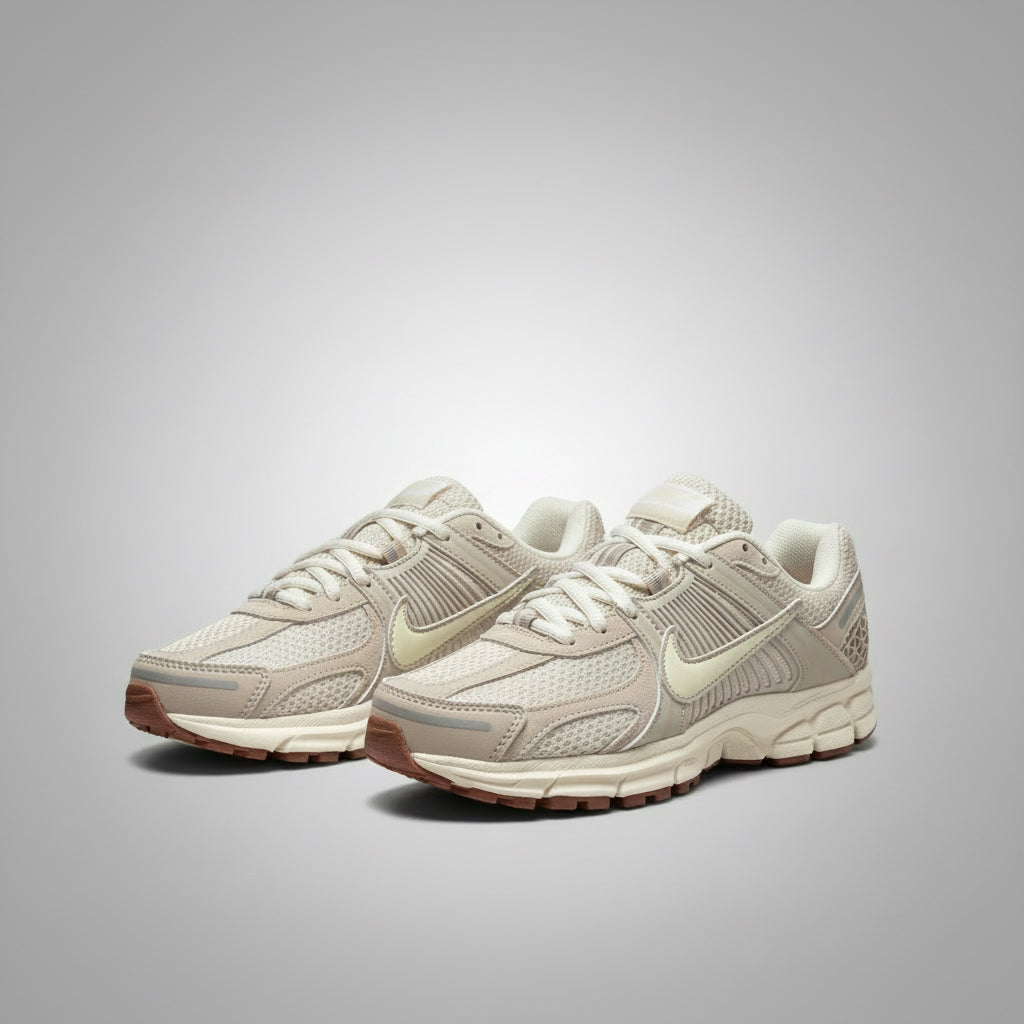 NIKE VOMERO 5