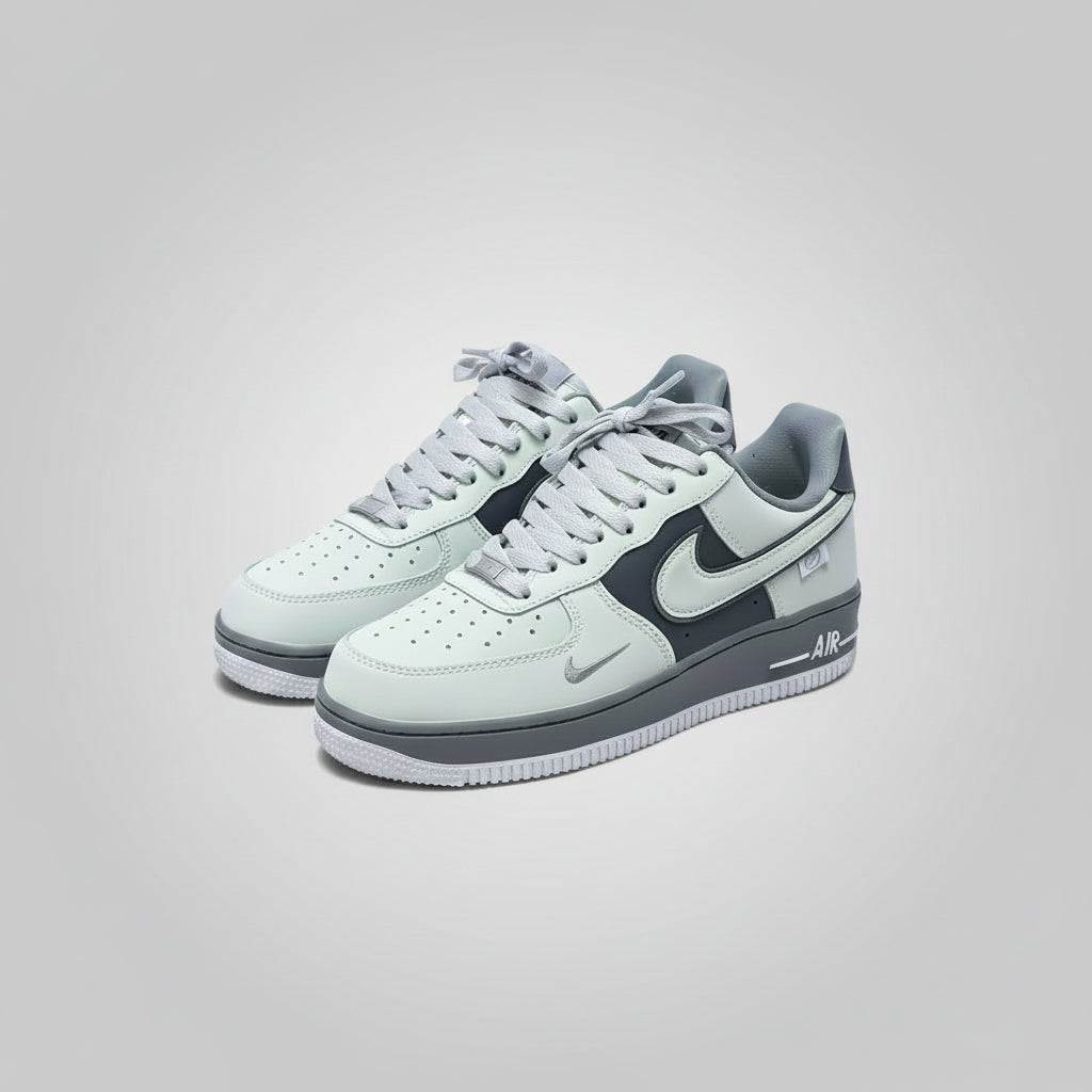 NIKE AF1