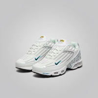 NIKE AIR MAX PLUS TRIPLE WHITE