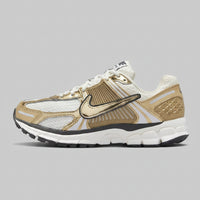 NIKE VOMERO 5 GOLD EDITION