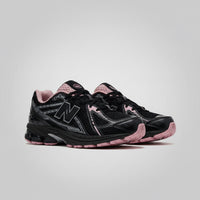 NEW BALANCE 1906R BLACK PINK