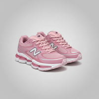 NEW BALANCE 2000