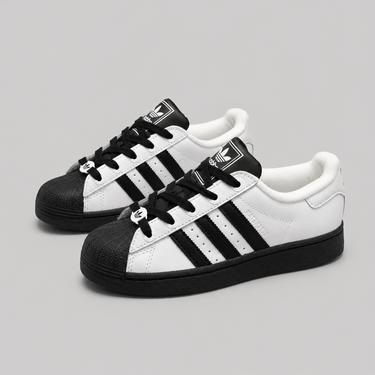 ADIDAS SUPERSTAR