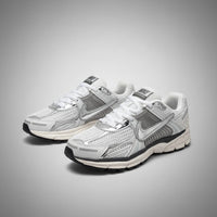 NIKE VOMERO 5