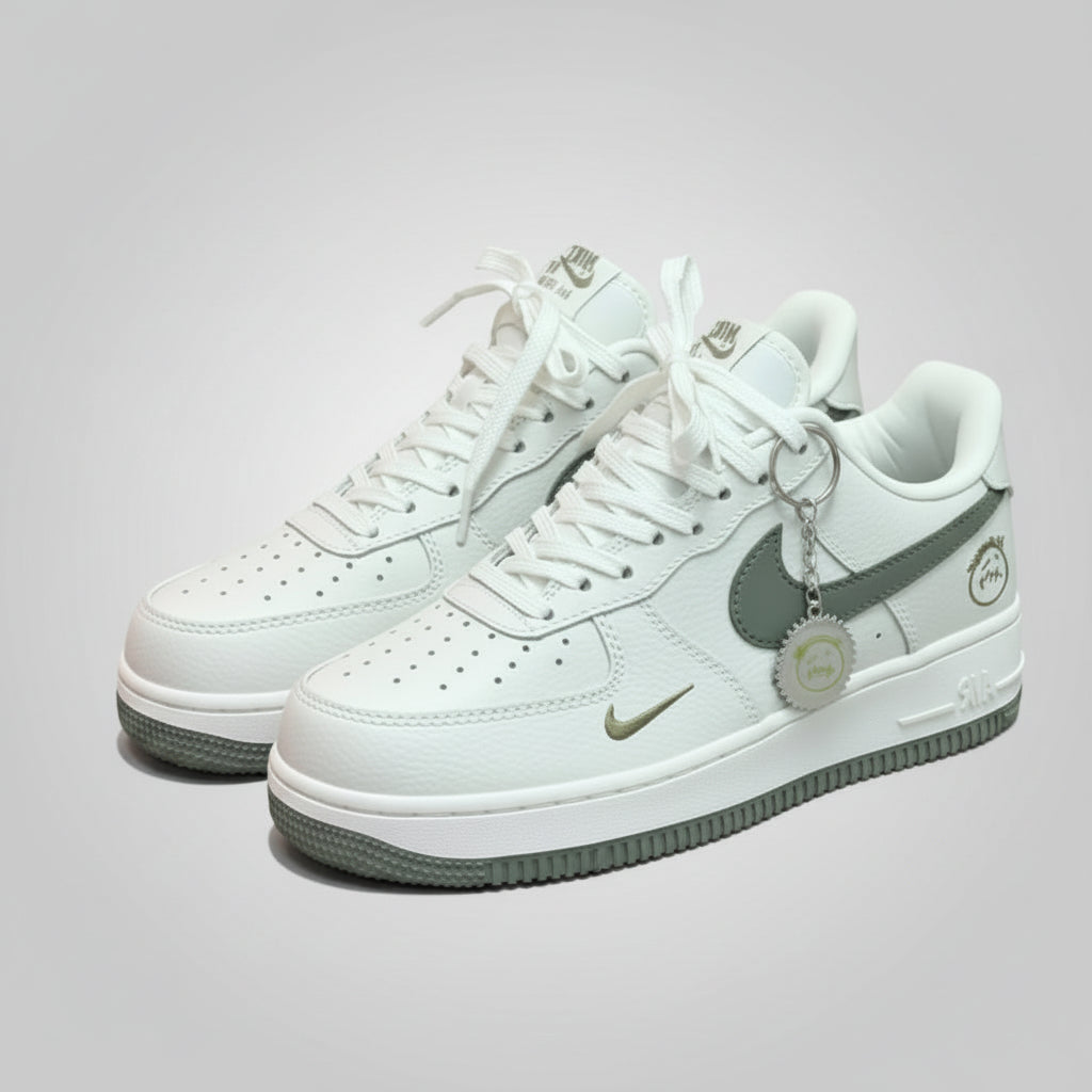 NIKE AF1
