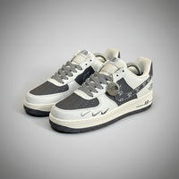NIKE AF1