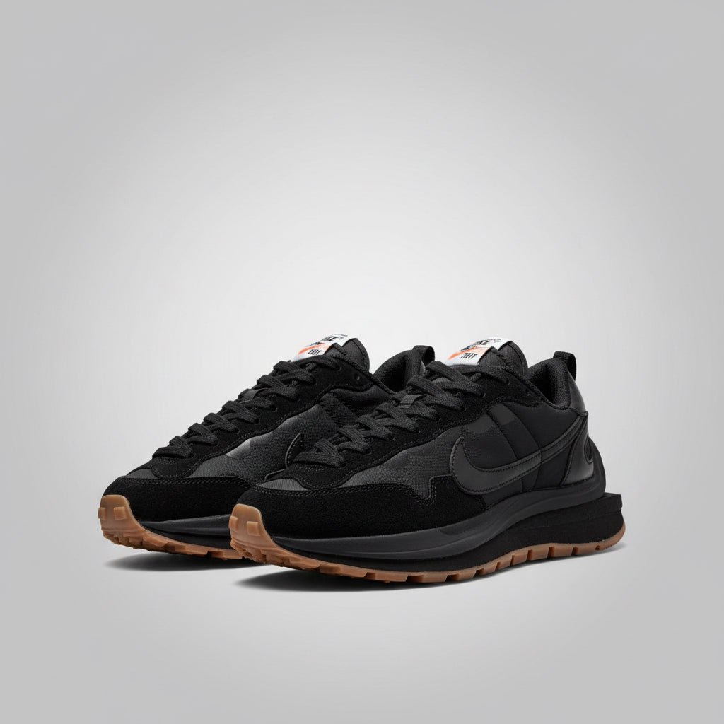 NIKE SACAI