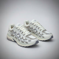 NIKE P6000