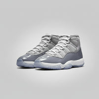 JORDAN RETRO 11