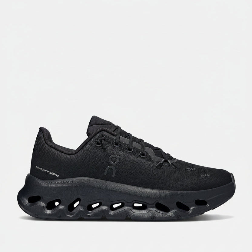 ON CLOUDMONSTER ALL BLACK